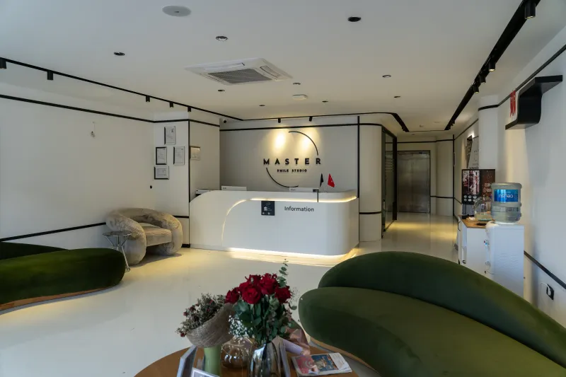 Uzman Diş Hekimi Ekibi